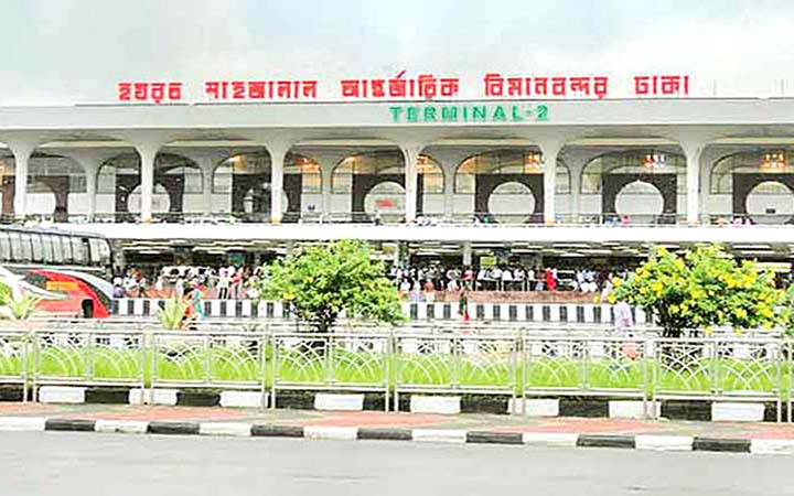শাহজালালে শতাধিক স্বর্ণবার জব্দ